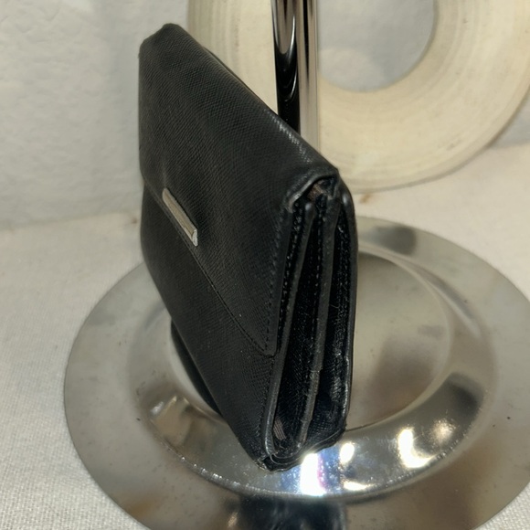 Authentic Burberry Wallet Black Leather unisex - Picture 9 of 10